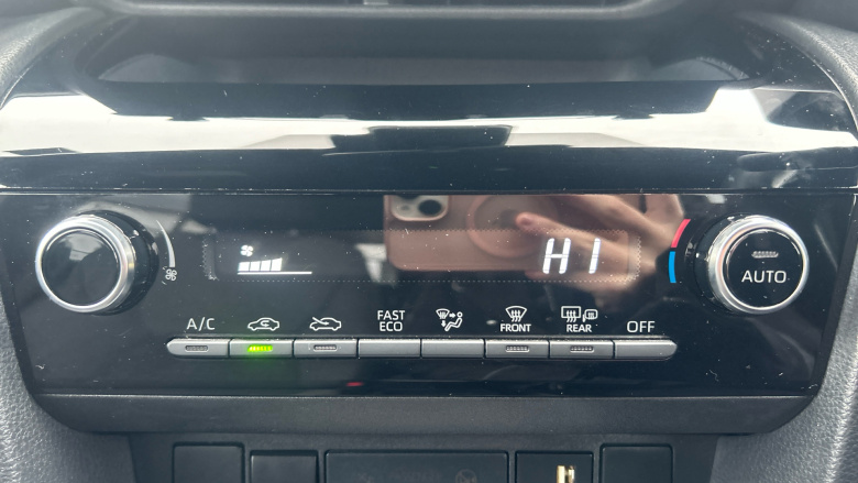 Toyota Yaris Cross 1.5 Hybrid Design 5dr CVT Hybrid Estate